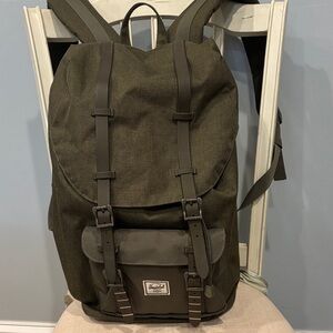 Herschel Supply Company Classic Little America Men’s Olive Green Canvas Backpack